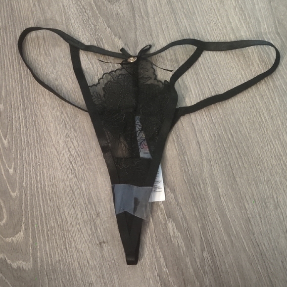 pretttylittlething g-string/Thong Black Lace Floral Size Medium NWOT - Picture 1 of 7